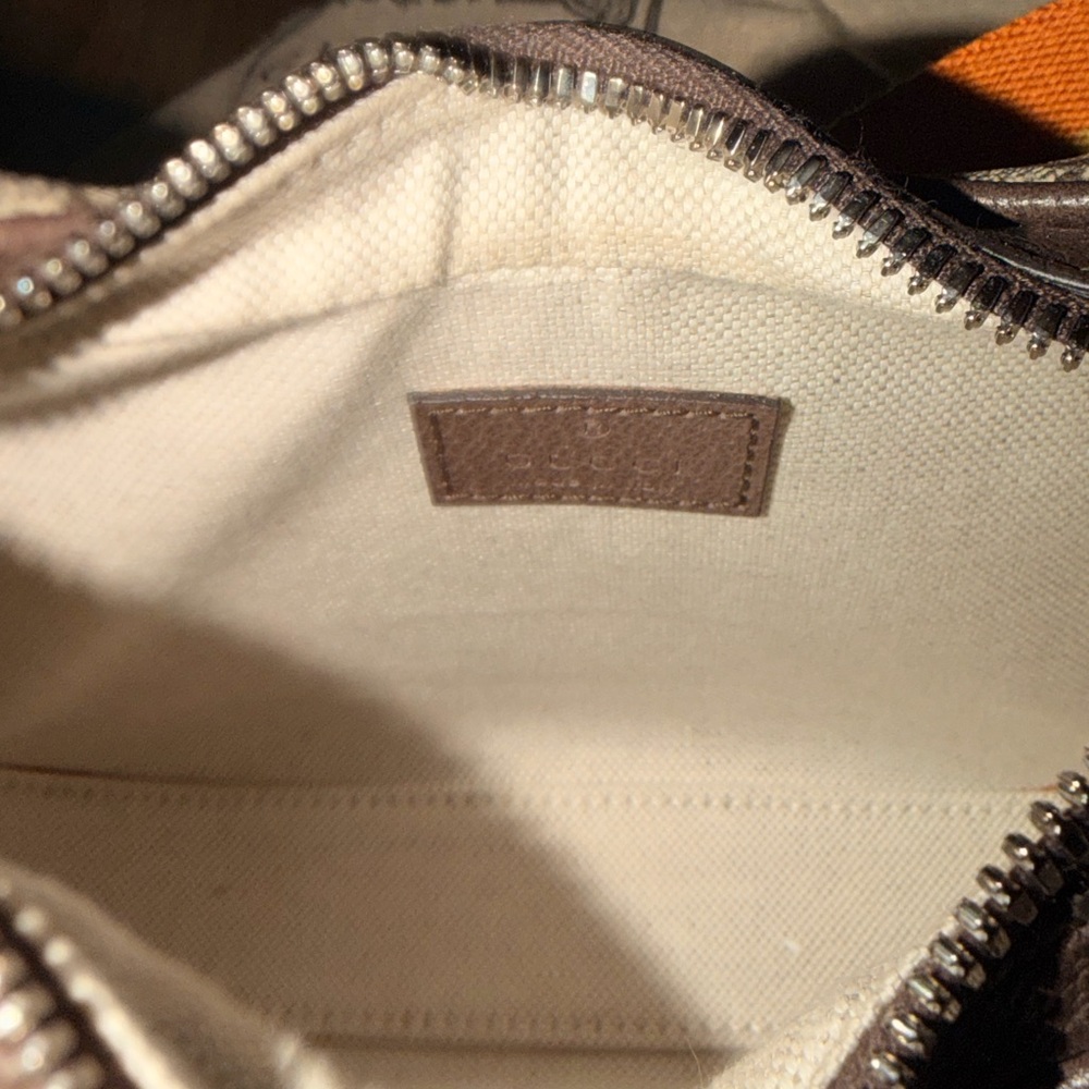Gucci Attache Small Shoulder Bag In Beige And Ebony Supreme Canvas
Authentic - Picture 5 of 15